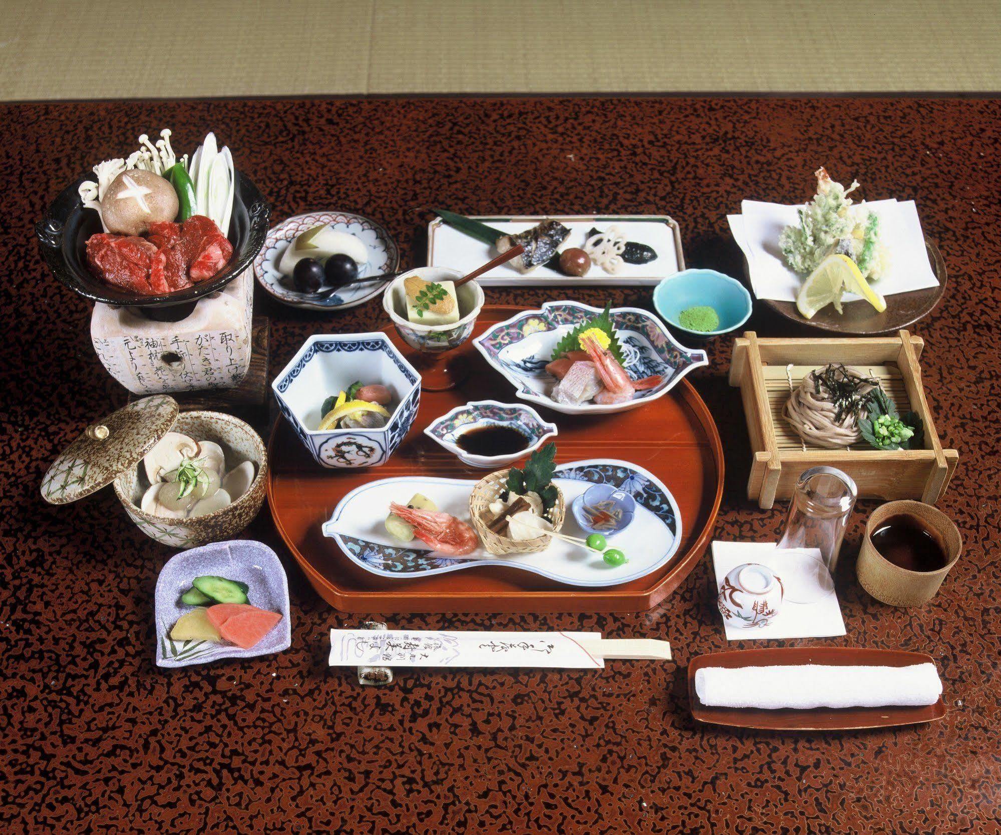 Sumiyoshi Ryokan Takayama  Bagian luar foto