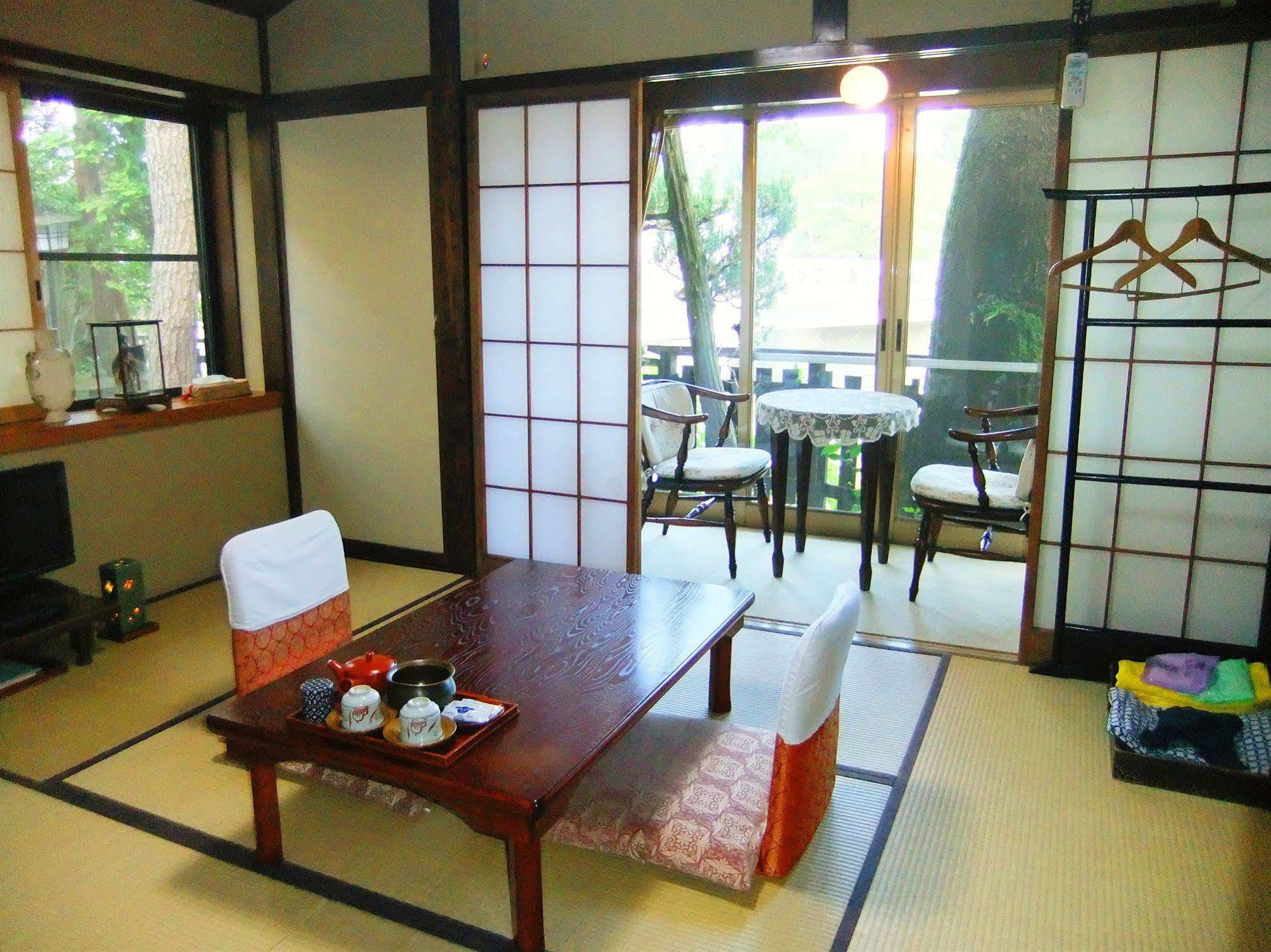 Sumiyoshi Ryokan Takayama  Bagian luar foto